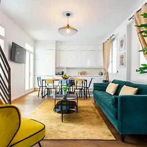  Apartment Cmg Notre-dame De Lorette/ Cadet France